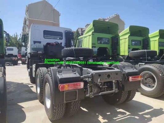Truk Traktor Sinotruk 40T 420hp Dengan Tangki Minyak 1000L