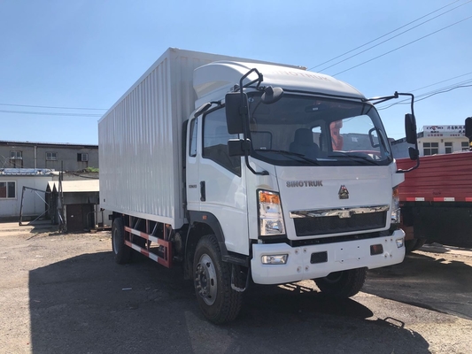 Howo 6 Truk Komersial Ringan Dengan Kotak Tertutup 3 Ton