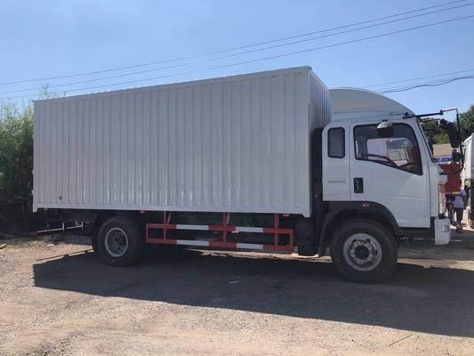 Howo 6 Truk Komersial Ringan Dengan Kotak Tertutup 3 Ton