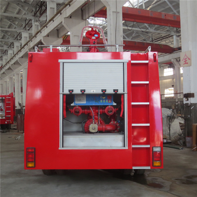Truk Pemadam Kebakaran Merah 140KW 5000L Dongfeng 4 * 2