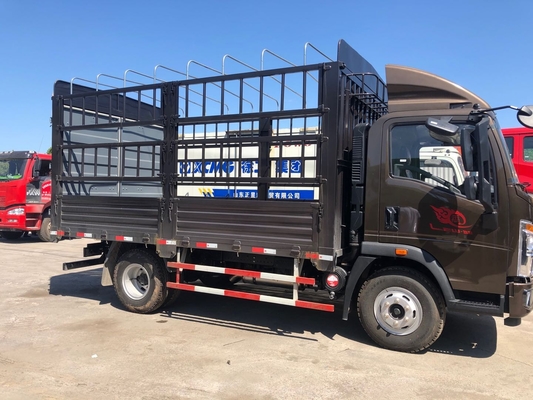 Truk HOWO Merah, Truk Komersial Tugas Ringan Kapasitas 4x2 5 Ton