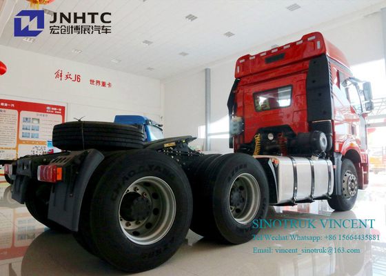 Faw J6P Euro 2 350hp 10 Roda Truk Traktor 6x4 Dengan Bunker Ganda