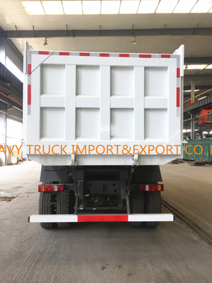 SINOTRUK HOWO A7 Heavy Duty Dump Truck Dengan 5 Yard Bucket