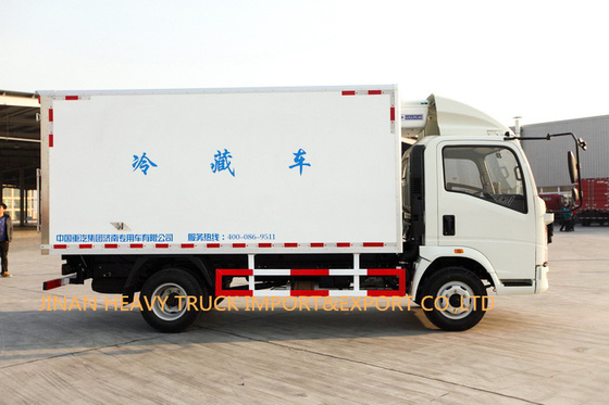 2 Axle 5T Howo Light Duty Commercial Trucks Kulkas Cold Room Van