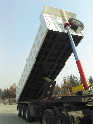 Sinotruk Three Axle Front 50 ton Trailer Semi Tugas Berat Untuk Transportasi Pasir