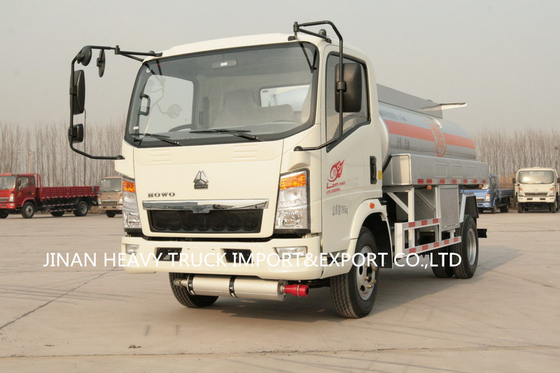 Truk Tangki Minyak Sinotruk Howo 4x2 RHD LHD 5000 Liter 5m3 3 Ton