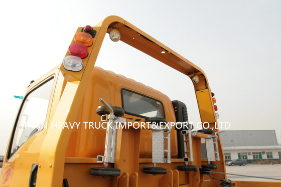 SINOTRUK HOWO Light Duty Flatbed Wrecker Truck 4x2 6 Roda