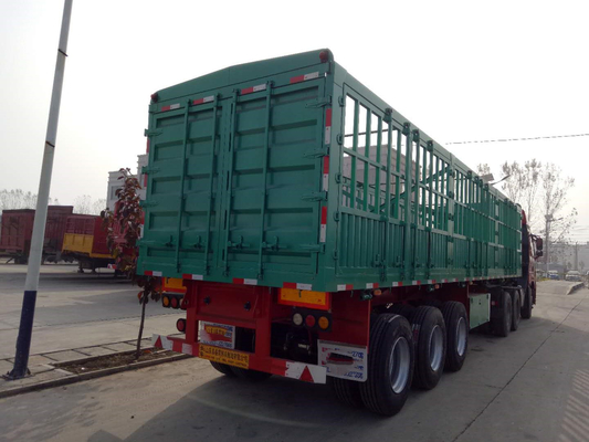 Truk Pengangkut Ternak Trailer Semi Pagar Dengan 3 Gandar