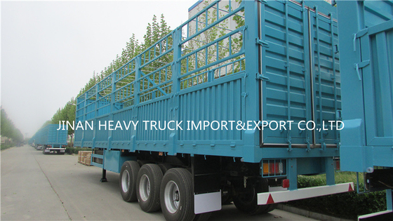 Truk Pengangkut Ternak Trailer Semi Pagar Dengan 3 Gandar
