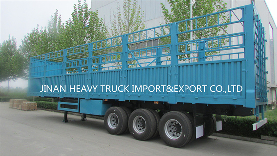 Truk Pengangkut Ternak Trailer Semi Pagar Dengan 3 Gandar