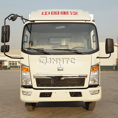Mini 4x2 6 Roda 10ton HOWO Kereta Listrik Kandang Pendinginan Ringan Dengan Kulkas Pengangkut