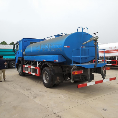 HOWO Euro2 4 4x2 6 Roda 12000 Liter 12 meter kubik Tangki Air Truk Sprinkler