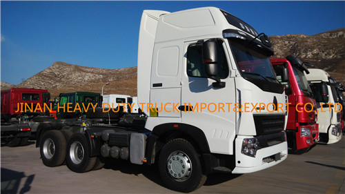10 Wheeler Sinotruck HOWO A7 6x4 Truk Traktor 371hp 420hp