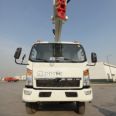 18m 20m Euro 4 Truk Platform Udara Ringan Dipasang Secara Hidraulik