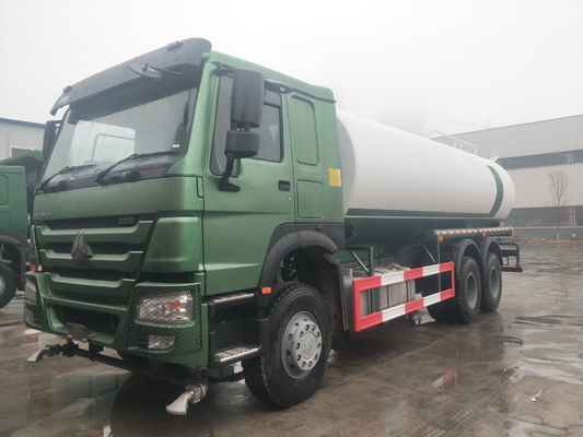 Truk Pengangkut Air Minum Tanker HOWO 20 Cbm untuk Lokasi Konstruksi