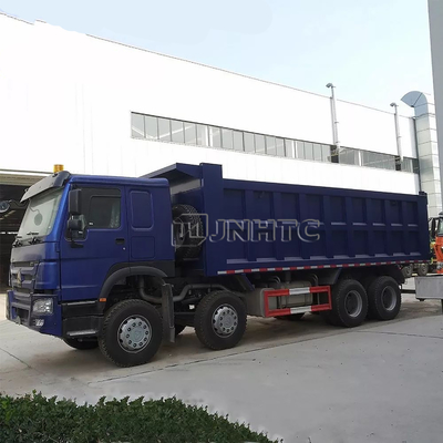 SINOTRUK HOWO 12 Wheeler Heavy Duty Dump Truck Memuat Sendiri 8x4 3cbm 371hp