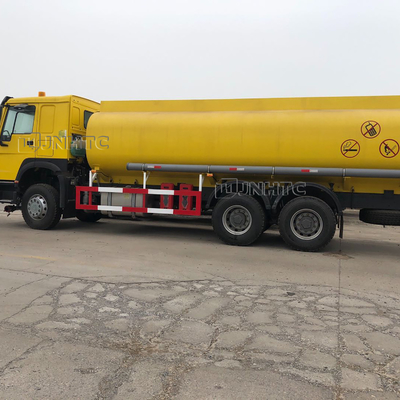Sinotruk HOWO 371hp Trailer Tanker Bahan Bakar Minyak Euro2 Euro3 25000L 6x4