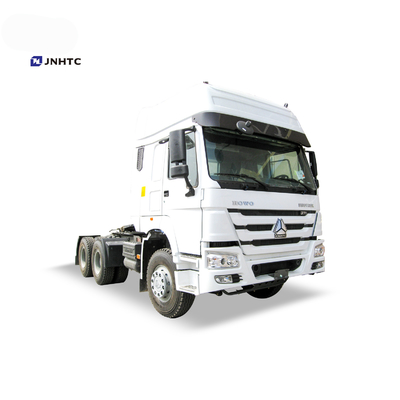 Sinotruk HOWO Tractor Head 6x4 RHD Truk Trailer Traktor di Tanzania