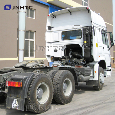 Sinotruk HOWO Tractor Head 6x4 RHD Truk Trailer Traktor di Tanzania