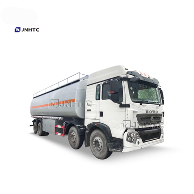 HOWO 8x4 12 Roda Truk Tangki Bahan Bakar Minyak Pengisian Bahan Bakar 30cbm 35cbm Euro2 Euro3