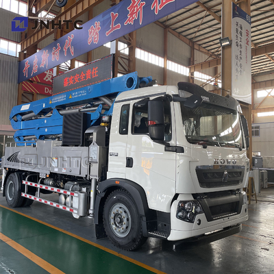 Truk Dipasang Truk Pompa Beton HOWO 38M Dengan Tiga Gandar