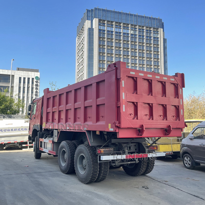 HOWO 6x4 Sepuluh Roda Truk Dump Tugas Berat 371hp 30 Ton 18 Kubik
