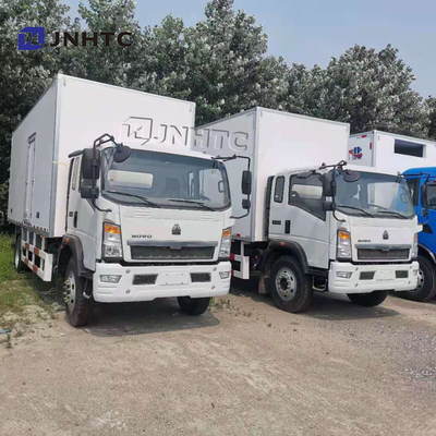 Sinotruk HOWO Euro2 Kulkas Freezer Truk Vaksin 5 Ton 4x2 6 Roda Ringan