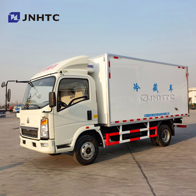 HOWO 4X2 8000kg Truk Komersial Tugas Ringan Kotak Kulkas Truk Freezer Van