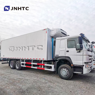 Sinotruk HOWO Euro2 6x4 Pengiriman Minuman Van Minuman Minuman