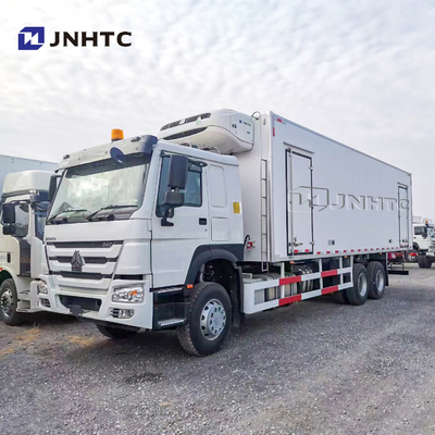 Sinotruk HOWO Euro2 6x4 Pengiriman Minuman Van Minuman Minuman