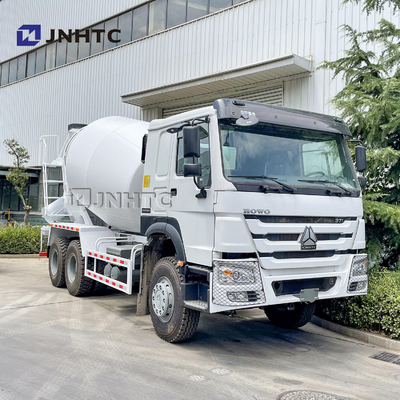 Kendaraan Pengaduk Semen Mercedes Kabin HW76 Dengan Kontrol Throttle