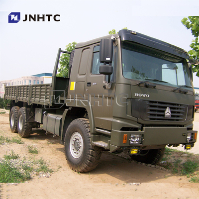 SINOTRUK 4*4 6x6 Truk Kargo Berat Off Road Lorry Vehicles Truk Militares