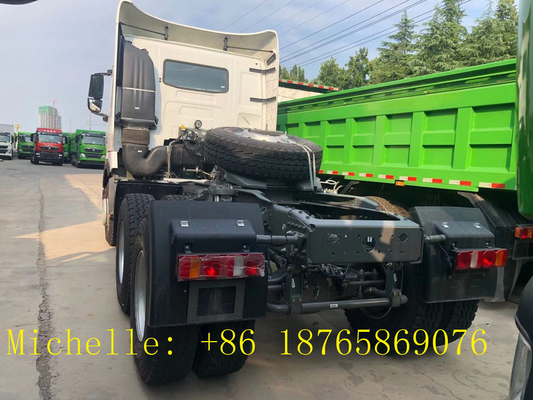 Sinotruk Howo 6*4 Truk Traktor 10 roda Traktor Kepala 100 ton