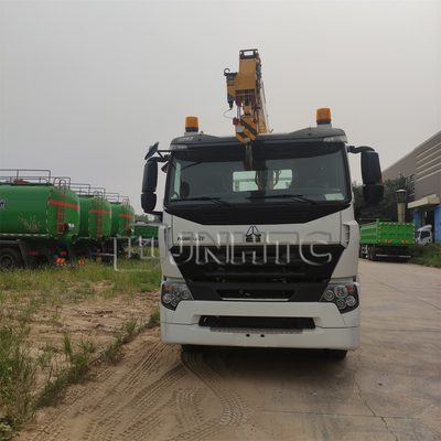 Tugas berat khusus Hydraulic Lipat Boom Crane dipasang Truk