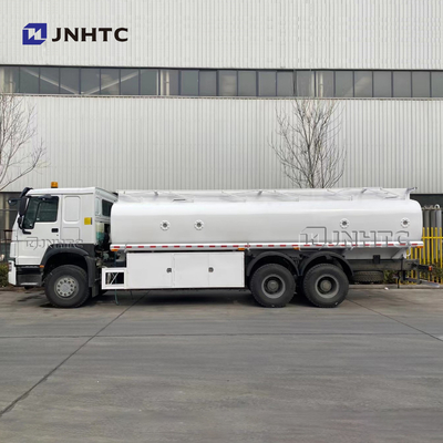 HOWO 6x4 336hp Truk Tanker Bahan Bakar Dengan Tanker 20cbm