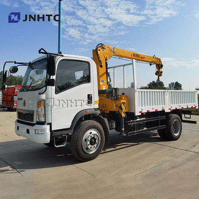 Sinotruk Howo 4 * 4 Truk Kargo kecil Dengan Derek 3.2T