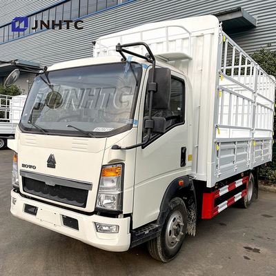 Sinotruk HOWO 4x2 Truk pengangkut kargo Pasak Ringan