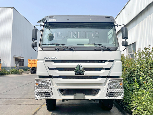 10 roda Sinotruk 10m3 Truk Mesin Pengaduk Semen