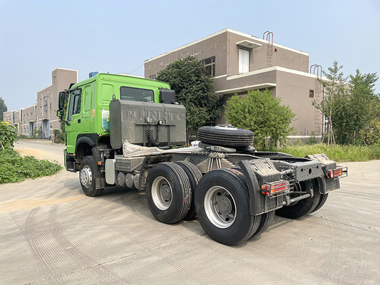 Euro2 LHD Sinotruk Howo 10 Roda Truk Trailer Traktor 371 Hp 50 Ton
