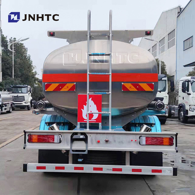 6 Wheel Aluminium Alloy Sinotruk Howo Tanker Truck 10000 Liter Dengan Dispenser